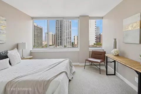 Bedroom - 1 E Schiller St #10B, Chicago, IL 60610 photo 3 of 4