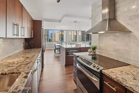 Kitchen - 1 E Schiller St #10B, Chicago, IL 60610 photo 3 of 4