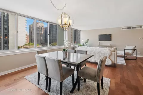 Dining - 1 E Schiller St #10B, Chicago, IL 60610 photo 2 of 3