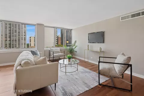 Living - 1 E Schiller St #10B, Chicago, IL 60610 photo 3 of 4