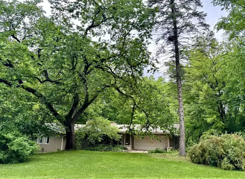 4 N194 Thornly Rd, Saint Charles, IL 60174