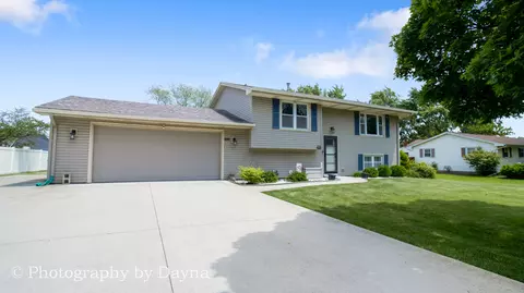 1464 Rivard Dr, Bourbonnais, IL 60914