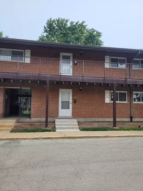 1840 W Hatherleigh Ct #2D, Mount Prospect, IL 60056