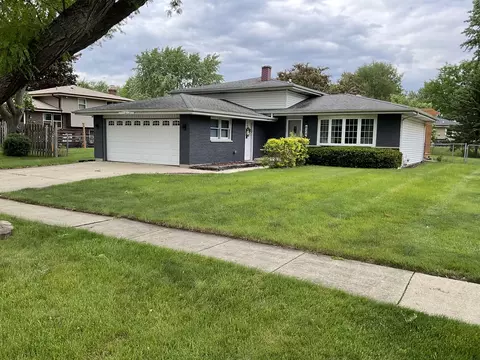 624 Catalpa Ln, Bartlett, IL 60103