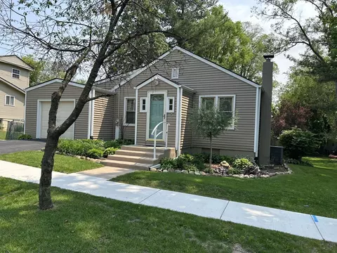 727 Elgin St, Cherry Valley, IL 61016