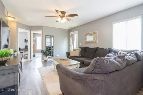 604 Keller St, Plano, IL 60545 photo 8