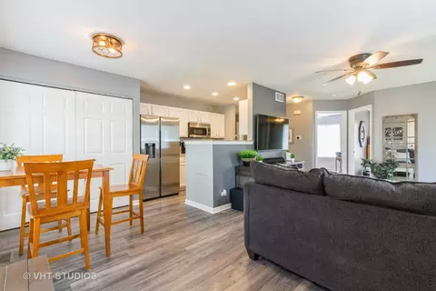 604 Keller St, Plano, IL 60545 photo 7
