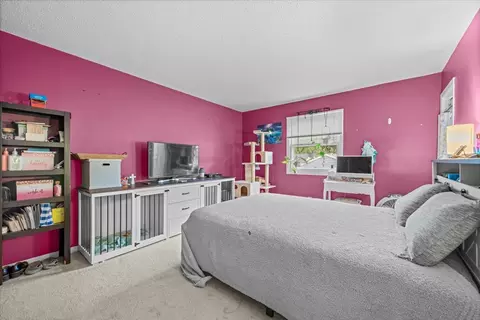 Bedroom - 6514 Silver Lake Rd, Cary, IL 60013 photo 2 of 3