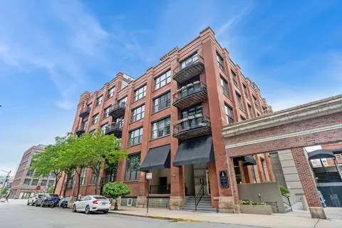 1000 W Washington Blvd #536, Chicago, IL 60607