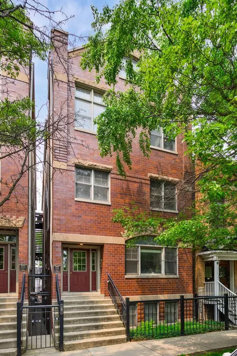 1344 W George St #3, Chicago, IL 60657