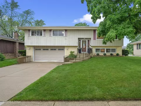 625 N Dupage Ave, Addison, IL 60101