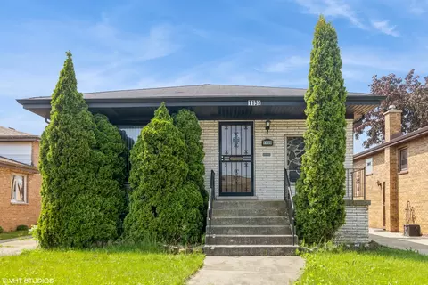 1155 Harding Ave, Calumet City, IL 60409
