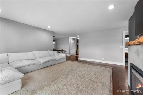 Living - 2800 Northampton Dr #A2, Rolling Meadows, IL 60008 photo 2 of 2