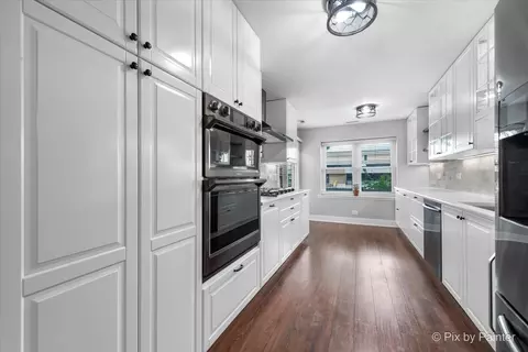 Kitchen - 2800 Northampton Dr #A2, Rolling Meadows, IL 60008 photo 1 of 4