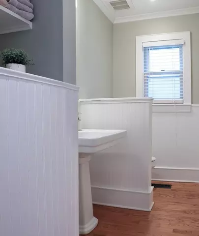 1127 W Wolfram St, Chicago, IL 60657 photo 5