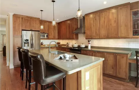 1127 W Wolfram St, Chicago, IL 60657 photo 4