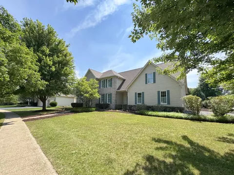 2254 Kings Ct, Geneva, IL 60134