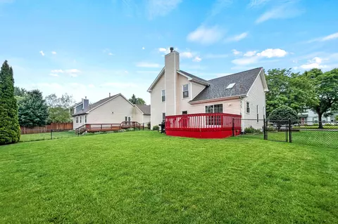 Exterior - 1239 Spring Creek Rd, Elgin, IL 60120 photo 3 of 3