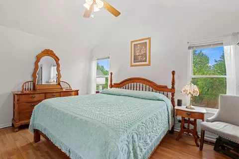 Bedroom - 1239 Spring Creek Rd, Elgin, IL 60120 photo 2 of 4