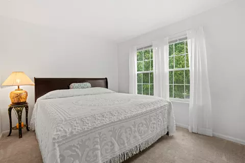Bedroom - 1239 Spring Creek Rd, Elgin, IL 60120 photo 3 of 4
