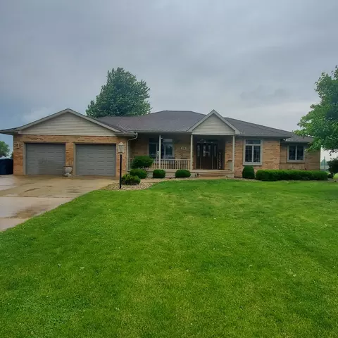 318 Thomas St, Martinton, IL 60951