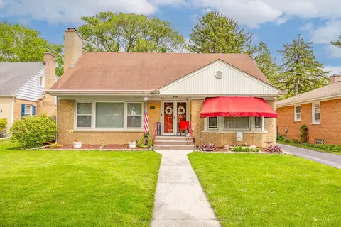 719 S Euclid Ave, Villa Park, IL 60181