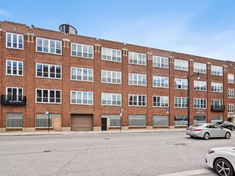 1725 W North Ave #204, Chicago, IL 60622