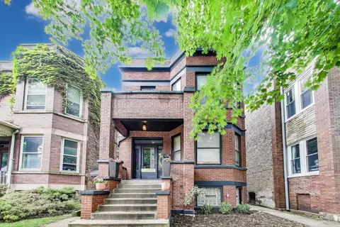 4433 N Artesian Ave, Chicago, IL 60625