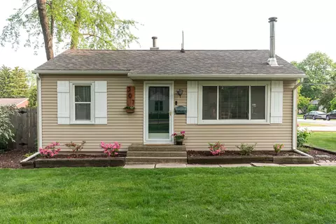 307 Highland Rd, Grayslake, IL 60030