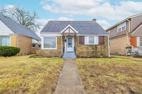 21 165th St, Calumet City, IL 60409