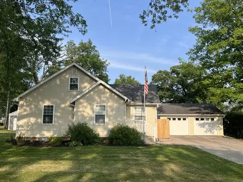 2206 Caton Rd, Ottawa, IL 61350