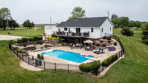 3980 E 4th Rd, Mendota, IL 61342 photo 2