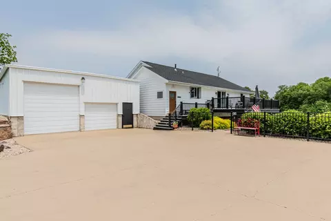 3980 E 4th Rd, Mendota, IL 61342