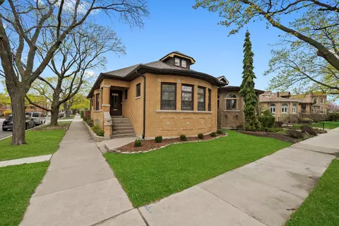 2656 W Coyle Ave, Chicago, IL 60645