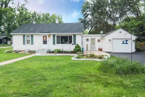 333 6th Ave, Marengo, IL 60152