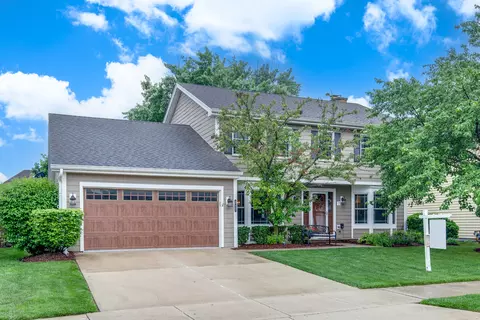 27 W317 Victoria Ln, Winfield, IL 60190