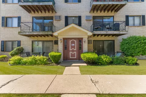 2155 N Harlem Ave #205, Chicago, IL 60707