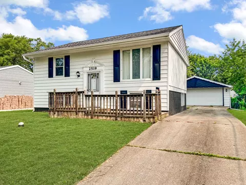 2519 Apache Ave, Sauk Village, IL 60411