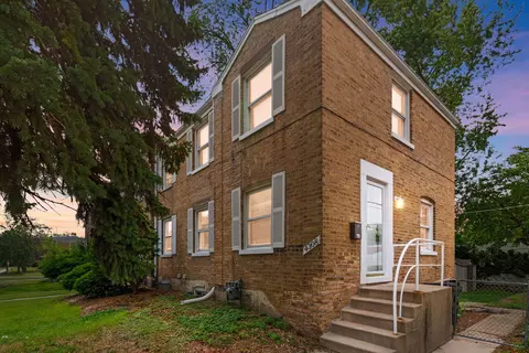 4308 Oak St, Bellwood, IL 60104