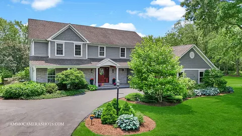 39 W831 Hoeweed Ln, Saint Charles, IL 60175