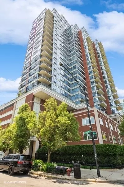 1600 S Prairie Ave #1002, Chicago, IL 60616