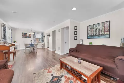 735 S Spring Rd, Elmhurst, IL 60126 photo 7