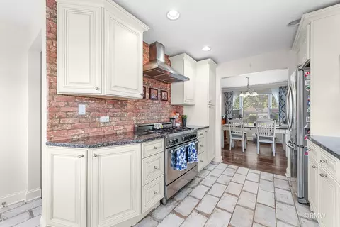 735 S Spring Rd, Elmhurst, IL 60126 photo 23