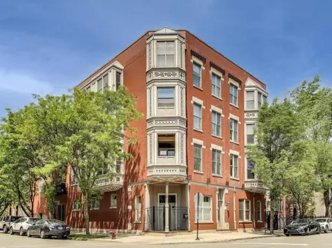 834 N Wood St #2N, Chicago, IL 60622