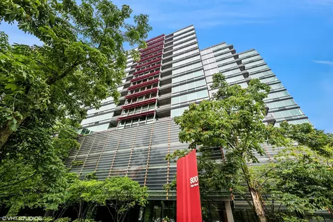 800 Elgin Rd #806, Evanston, IL 60201