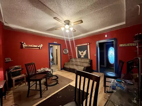 Living - 508 Alexander St, Paris, IL 61944 photo 2 of 7