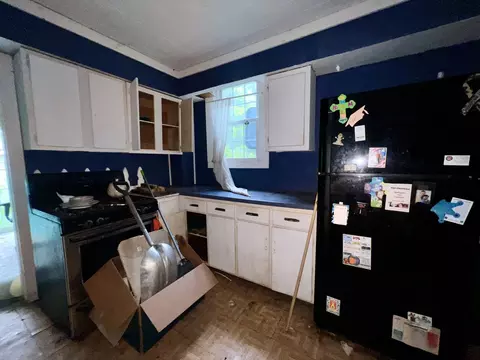 Kitchen - 508 Alexander St, Paris, IL 61944 photo 4 of 4