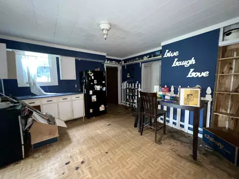 Kitchen - 508 Alexander St, Paris, IL 61944 photo 1 of 4