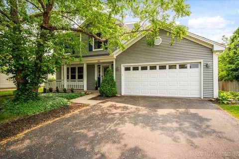 141 Autumn Ridge Dr, Montgomery, IL 60538