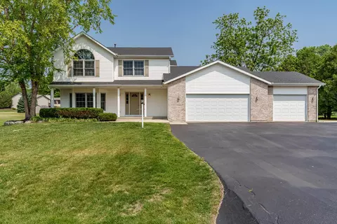 5804 Targee Trl, Roscoe, IL 61073